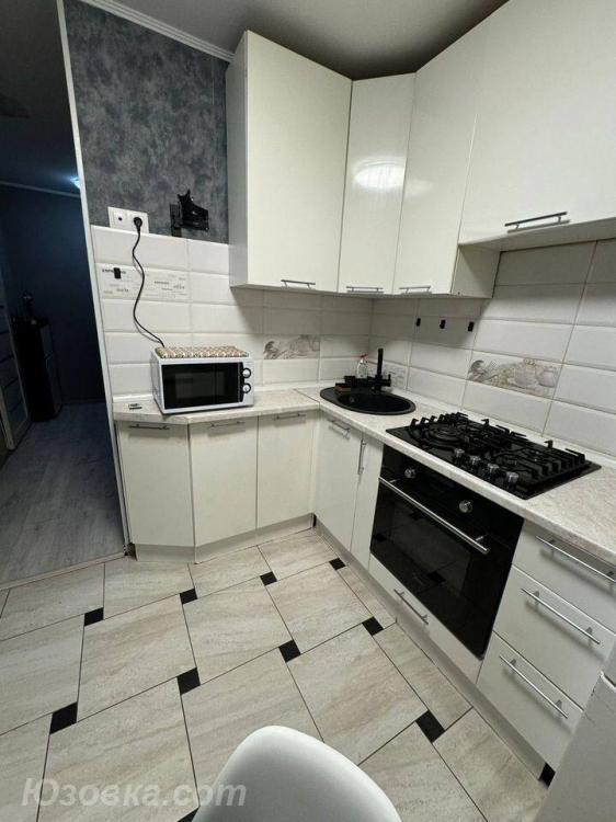 1-комн. квартира, 45м², с мебелью, 5/9 эт., ДОНЕЦК