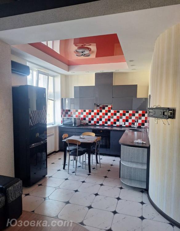 3-комн. квартира, 75м², с мебелью, 3/9 эт., ДОНЕЦК