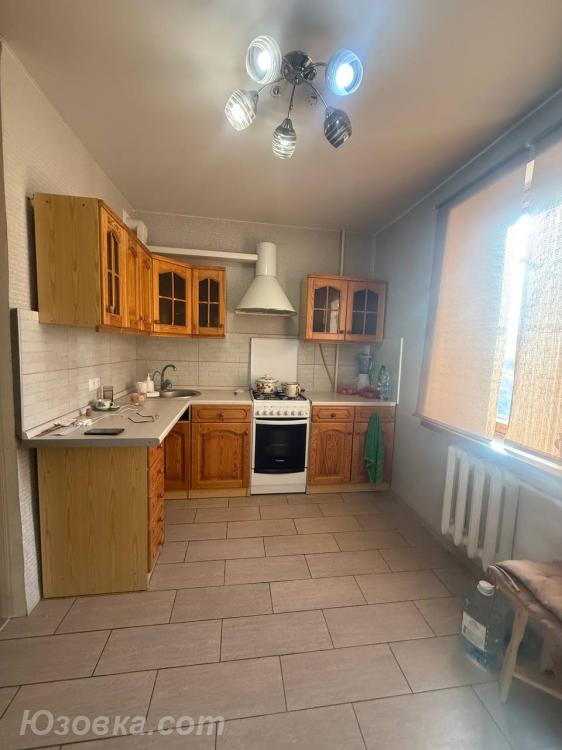 4-комн. квартира, 85 м², вторичка, 7/10 эт., ДОНЕЦК