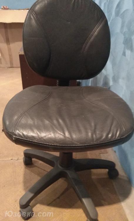 продаю офисные кресла текстиль и кожа