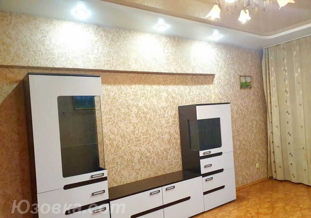 2-комн. квартира, 49м², с мебелью, 5/5 эт., ДОНЕЦК