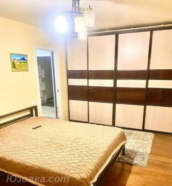 2-комн. квартира, 56м², с мебелью, 4/9 эт., ДОНЕЦК