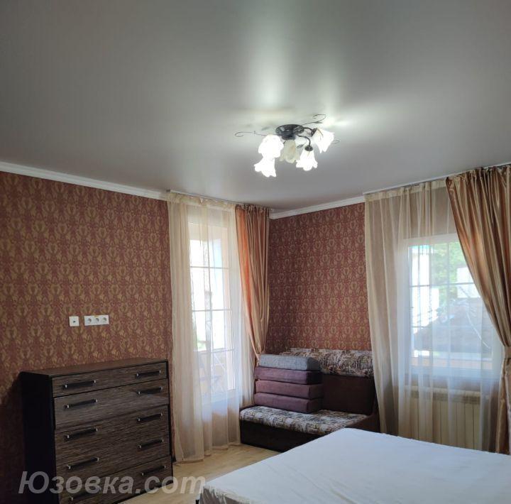 2-комн. квартира, 54м², с мебелью, 2/2 эт., ДОНЕЦК