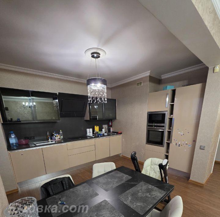3-комн. квартира, 113м², с мебелью, 4/5 эт., ДОНЕЦК