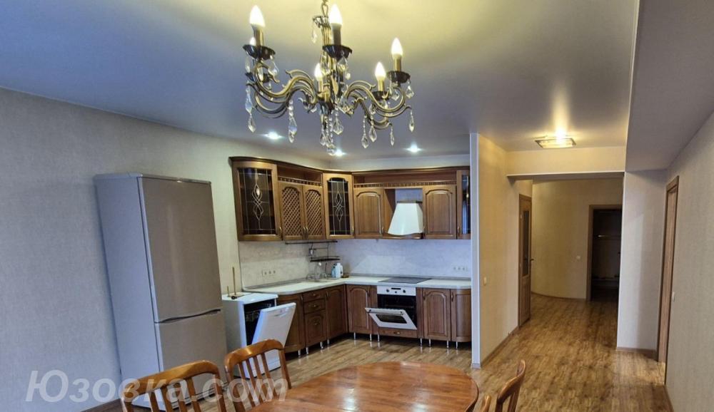 2-комн. квартира, 70м², с мебелью, 4/14 эт.