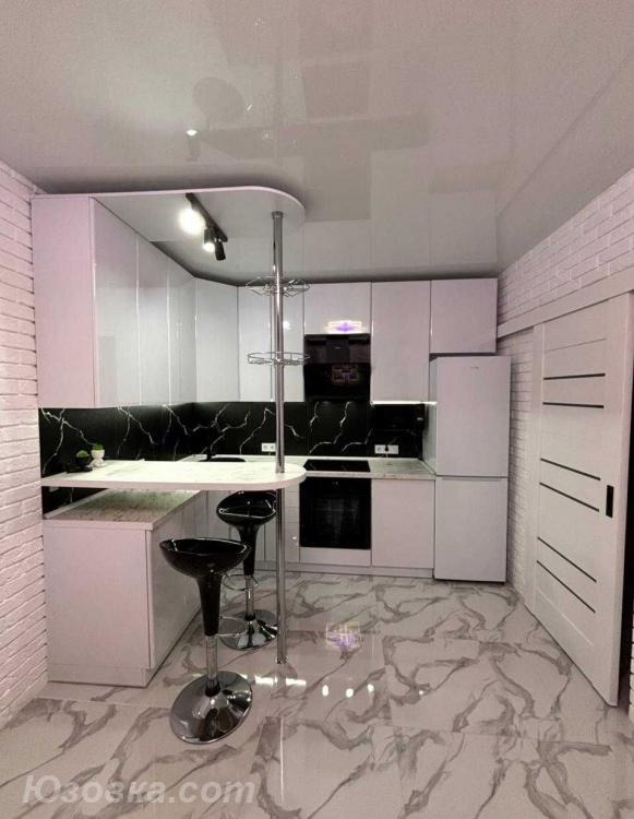 2-комн. квартира, 46м², с мебелью, 3/9 эт., ДОНЕЦК