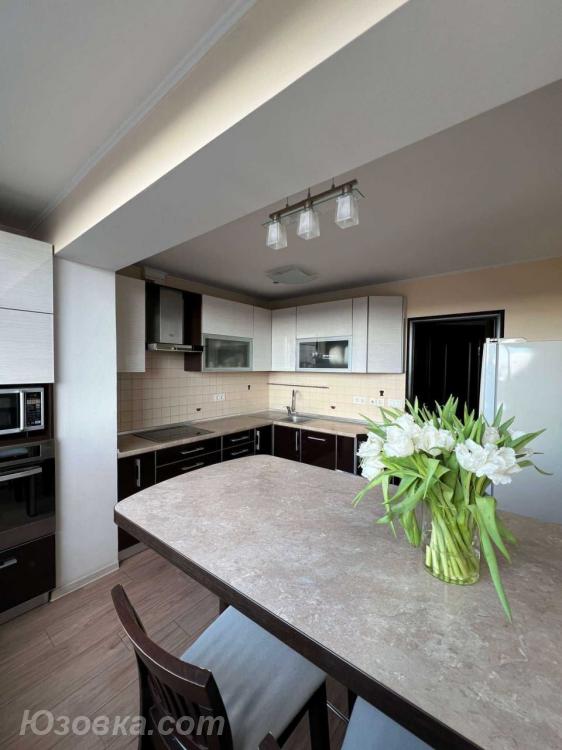 2-комн. квартира, 55м², с мебелью, 7/9 эт., ДОНЕЦК