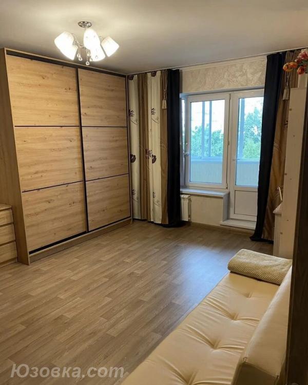 1-комн. квартира, 38м², с мебелью, 8/10 эт., ДОНЕЦК