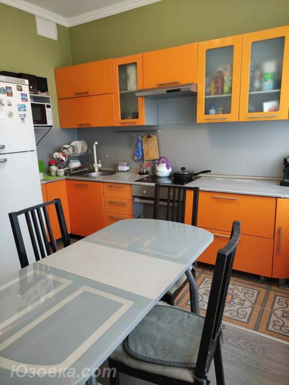 3-комн. квартира, 79м², с мебелью, 3/9 эт., ДОНЕЦК