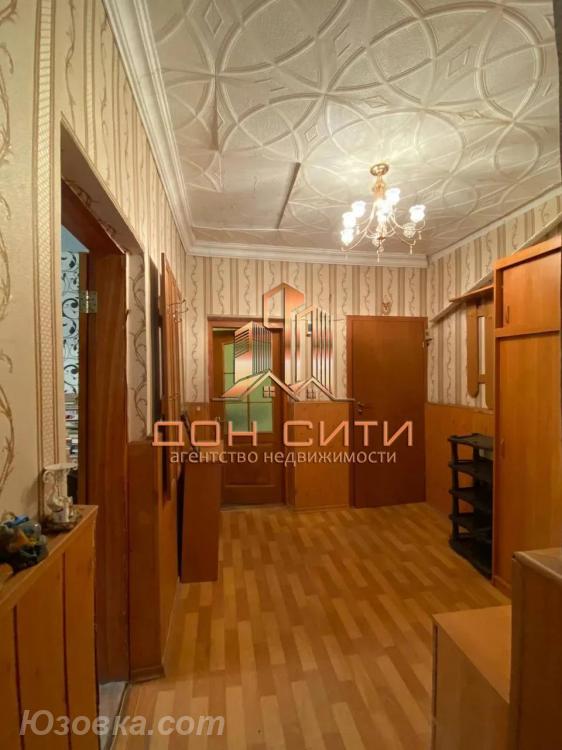 3-комн. квартира, 72 м², вторичка, 2/2 эт., ДОНЕЦК