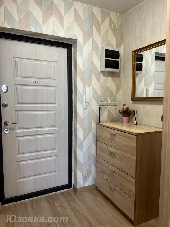 студия квартира, 34м², с мебелью, 2/5 эт., ДОНЕЦК
