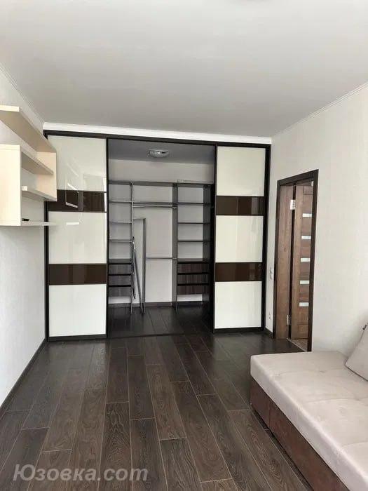 2-комн. квартира, 63м², с мебелью, 4/5 эт.