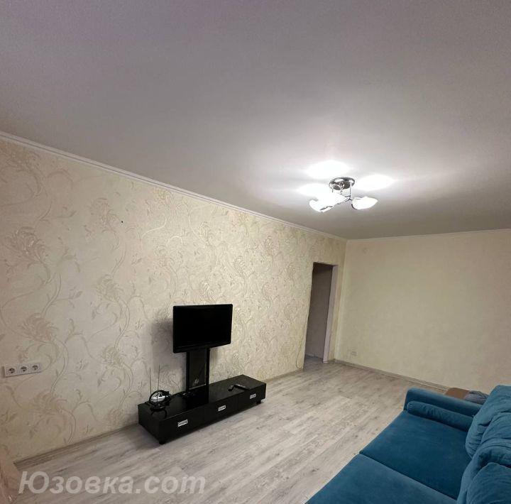 2-комн. квартира, 50м², с мебелью, 4/5 эт., ДОНЕЦК