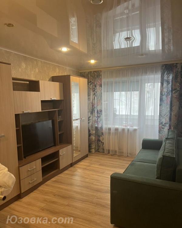 2-комн. квартира, 40м², с мебелью, 2/5 эт., ДОНЕЦК