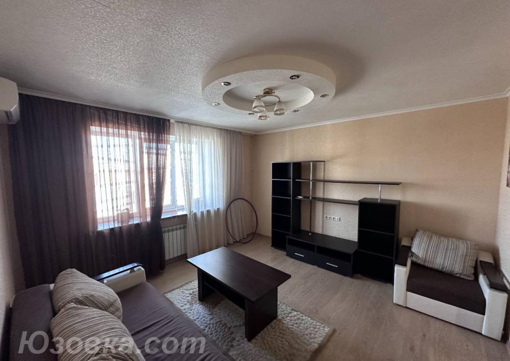 3-комн. квартира, 70м², с мебелью, 2/9 эт., ДОНЕЦК
