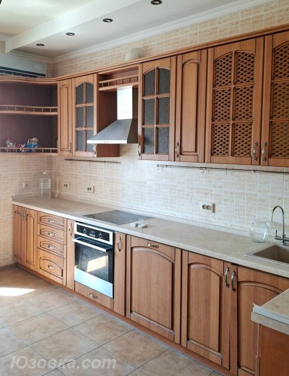 4-комн. квартира, 179 м², вторичка, 7/20 эт., ДОНЕЦК