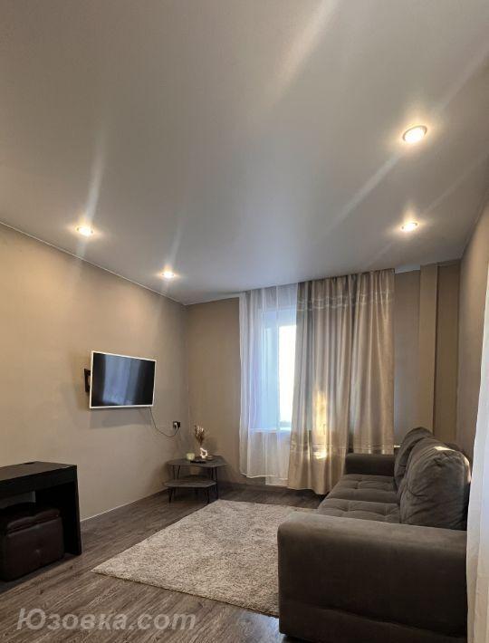2-комн. квартира, 52м², с мебелью, 3/9 эт., ДОНЕЦК