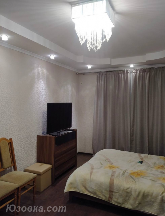 2-комн. квартира, 70м², с мебелью, 2/9 эт.