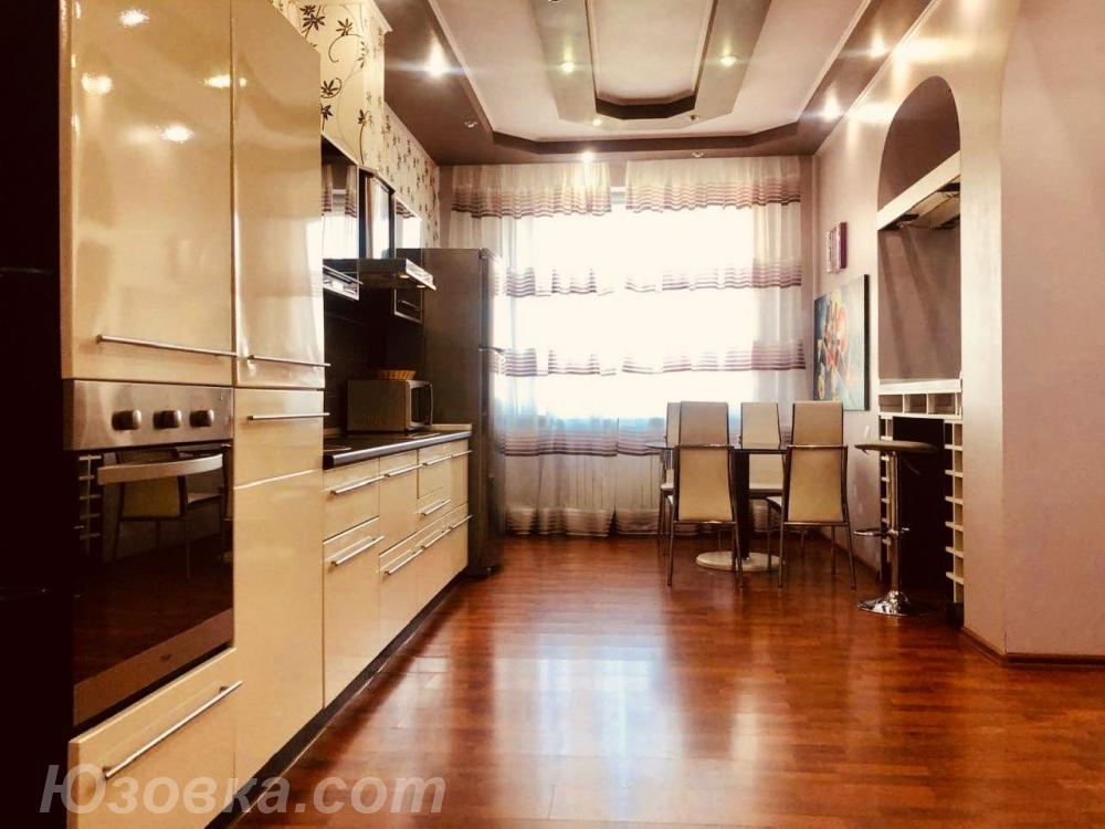 3-комн. квартира, 100м², мебель частично, 5/17 эт.
