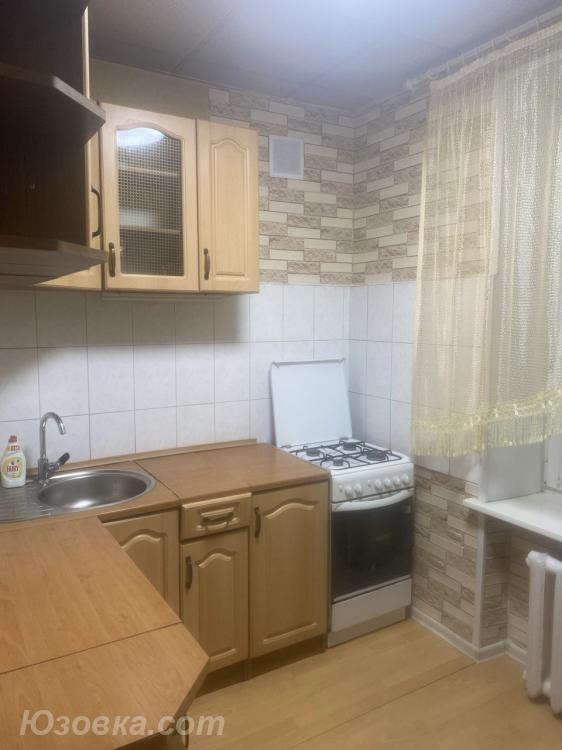2-комн. квартира, 50 м², вторичка, 6/9 эт., ДОНЕЦК