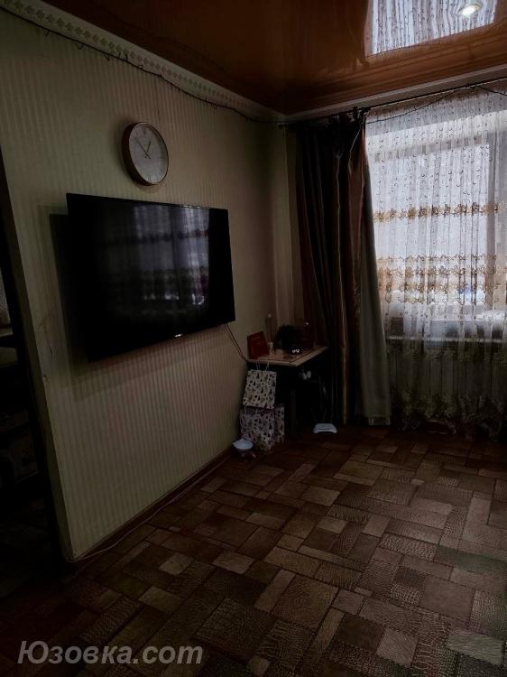 2-комн. квартира, 42 м², вторичка, 1/4 эт., Макеевка