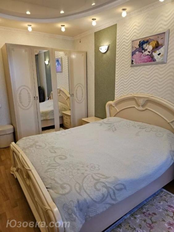 2-комн. квартира, 49м², с мебелью, 3/9 эт., ДОНЕЦК