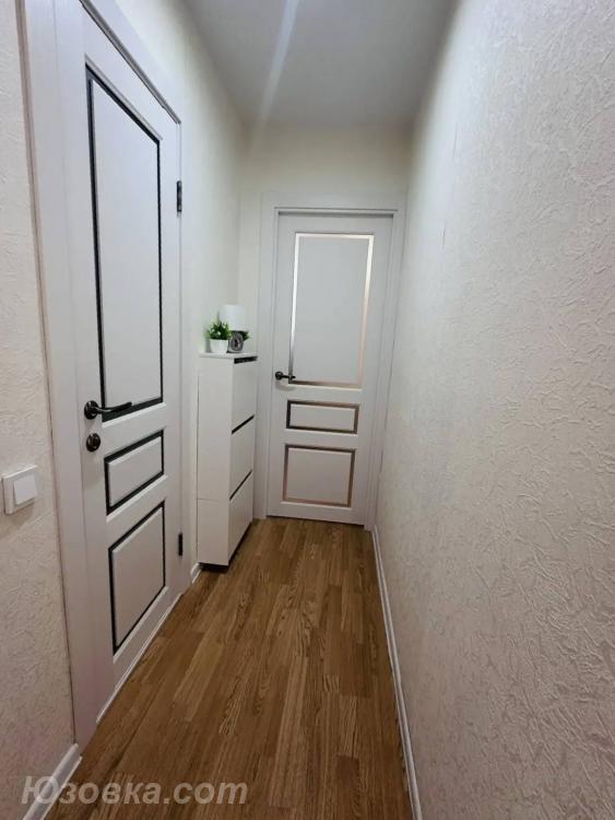 1-комн. квартира, 44м², с мебелью, 1/5 эт., ДОНЕЦК
