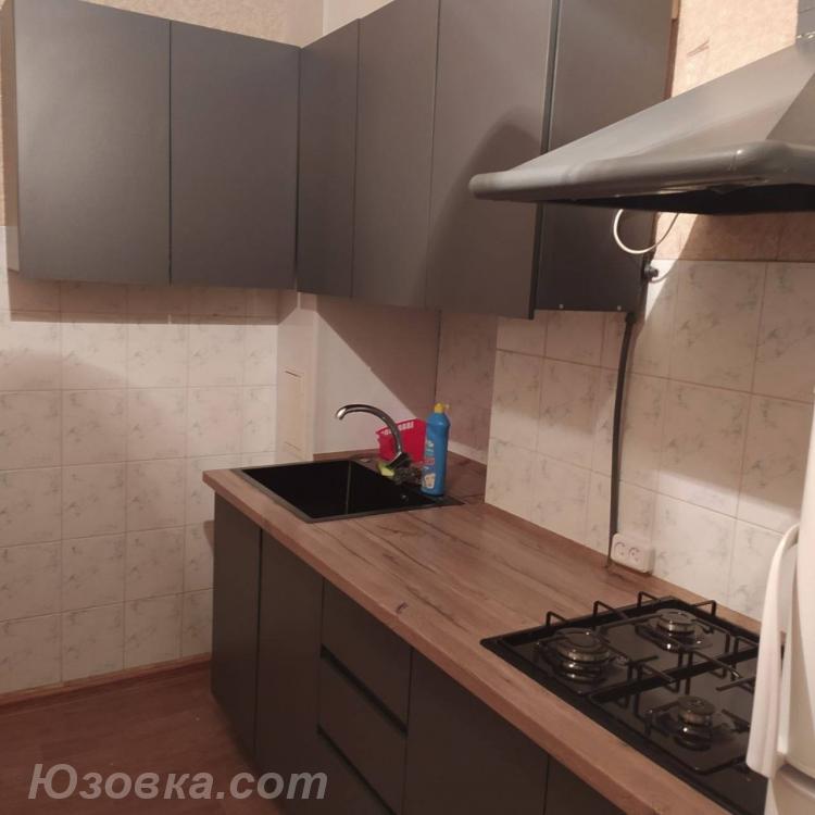 2-комн. квартира, 45м², мебель частично, 1/9 эт.