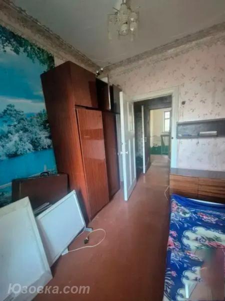 2-комн. квартира, 47 м², вторичка, 3/3 эт., ДОНЕЦК