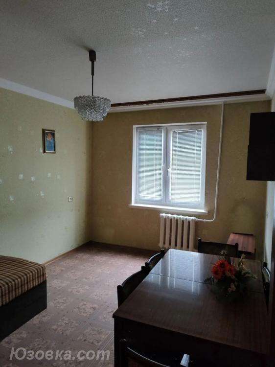 3-комн. квартира, 68 м², вторичка, 8/9 эт., ДОНЕЦК