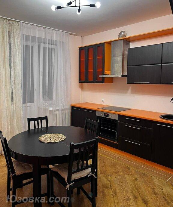 3-комн. квартира, 70м², с мебелью, 4/9 эт.