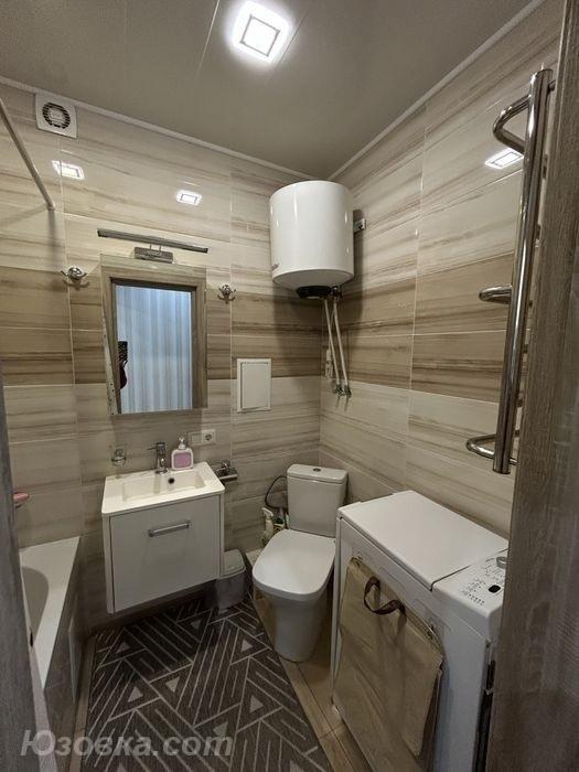 2-комн. квартира, 56м², с мебелью, 2/5 эт., ДОНЕЦК