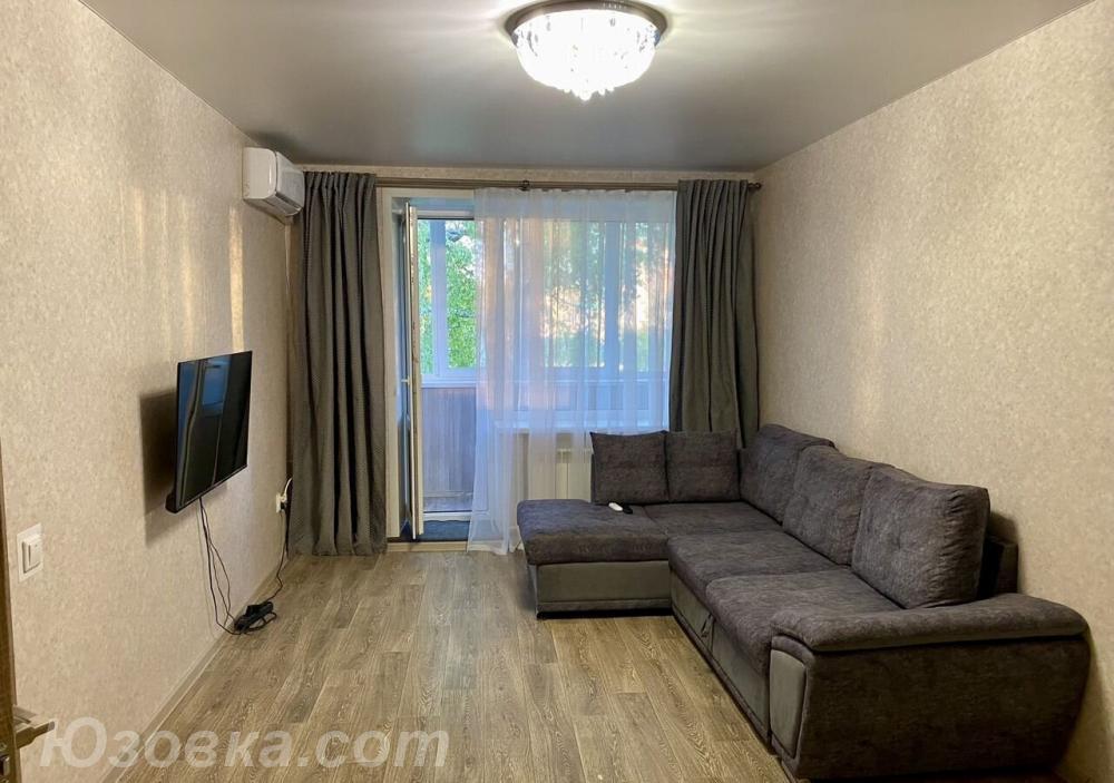 2-комн. квартира, 46м², с мебелью, 3/9 эт., ДОНЕЦК