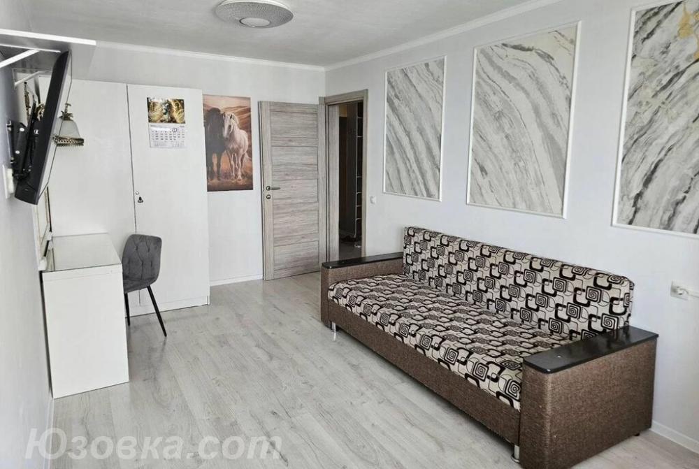 2-комн. квартира, 48м², с мебелью, 2/9 эт., ДОНЕЦК