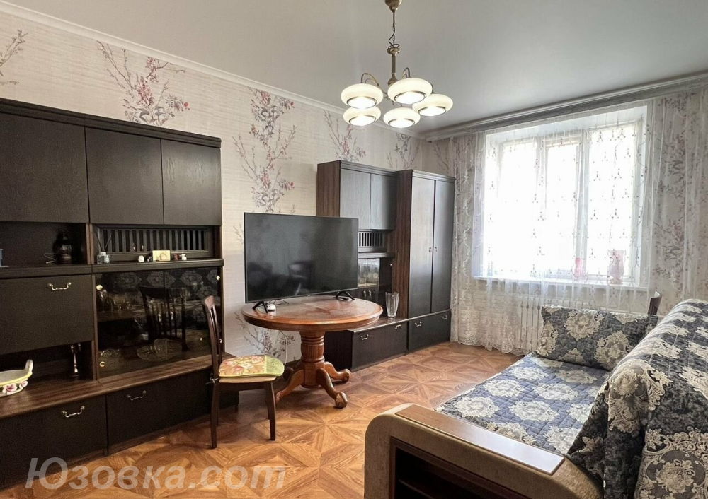 2-комн. квартира, 56м², с мебелью, 3/9 эт., ДОНЕЦК