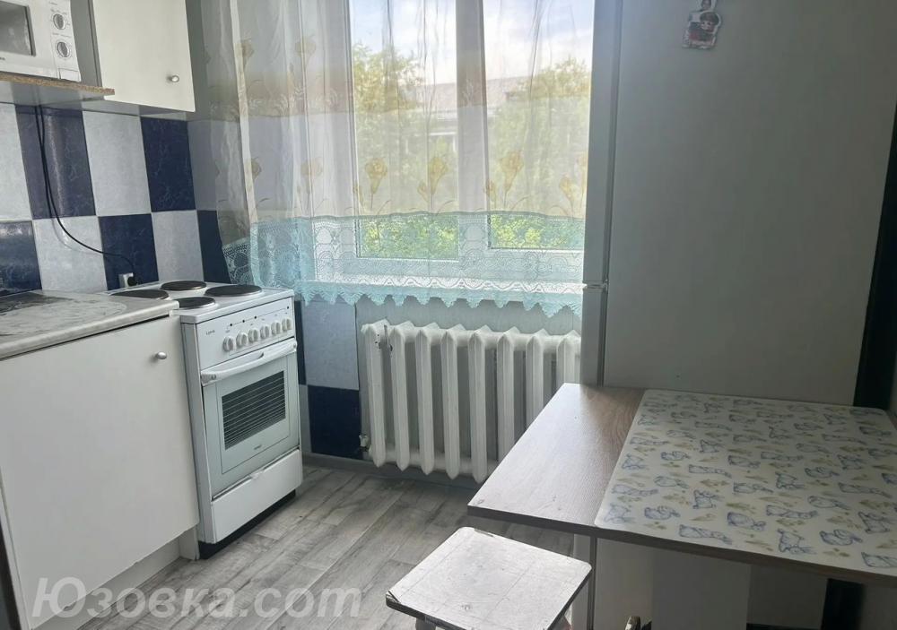 2-комн. квартира, 45м², с мебелью, 4/5 эт., ДОНЕЦК