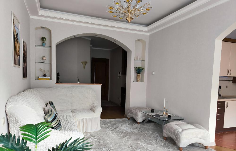 3-комн. квартира, 73 м², вторичка, 2/4 эт.