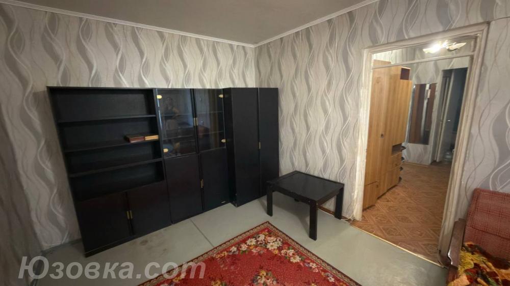 2-комн. квартира, 48 м², вторичка, 1/9 эт., ДОНЕЦК