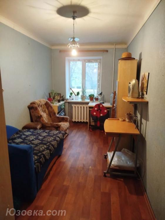3-комн. квартира, 58 м², вторичка, 1/5 эт., ДОНЕЦК