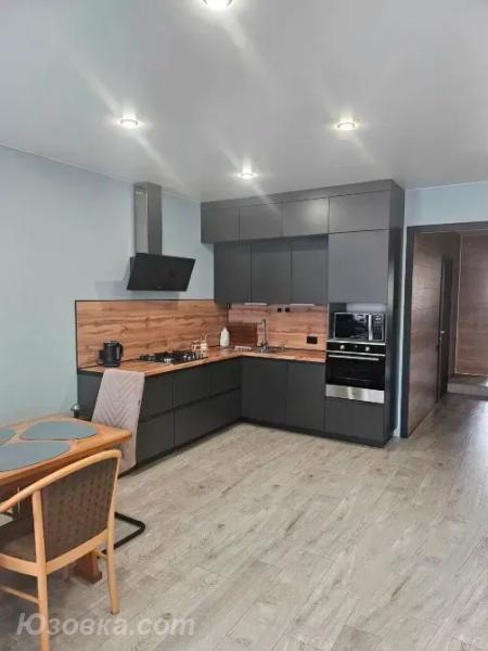 Дом , 185 м², на участке 8,0 сот., ДОНЕЦК