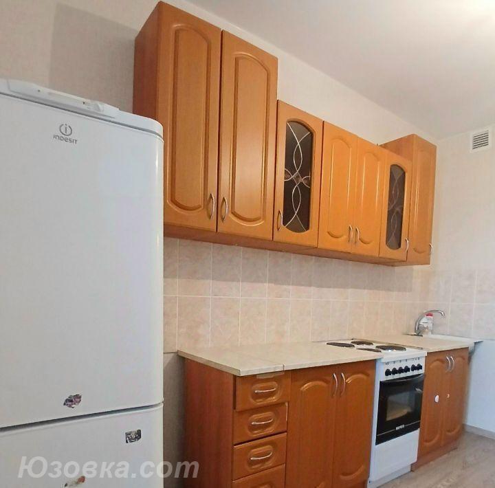 3-комн. квартира, 85м², с мебелью, 3/9 эт., ДОНЕЦК