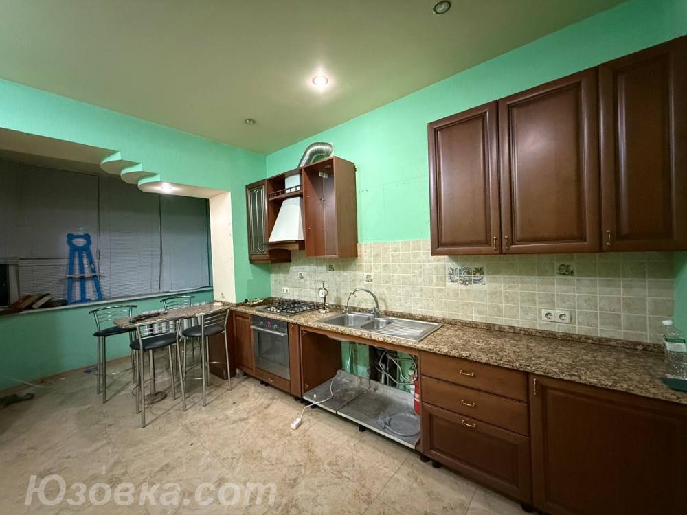 4-комн. квартира, 189 м², вторичка, 8/10 эт., ДОНЕЦК