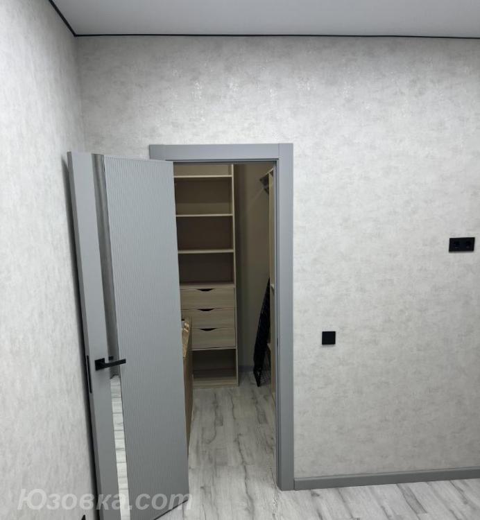 2-комн. квартира, 53м², с мебелью, 3/9 эт., ДОНЕЦК