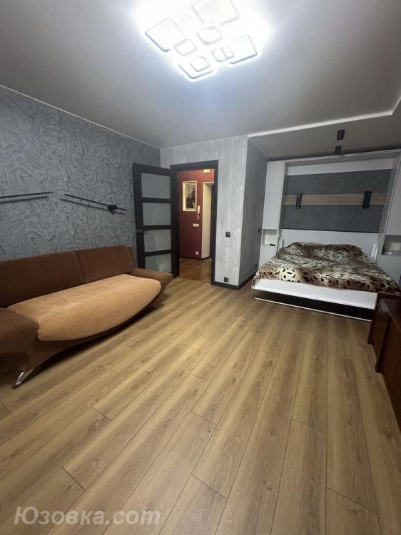 1-комн. квартира, 42м², с мебелью, 3/9 эт.