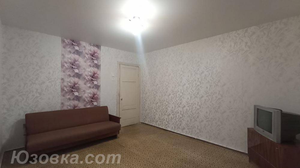 1-комн. квартира, 30 м², вторичка, 3/3 эт., ДОНЕЦК