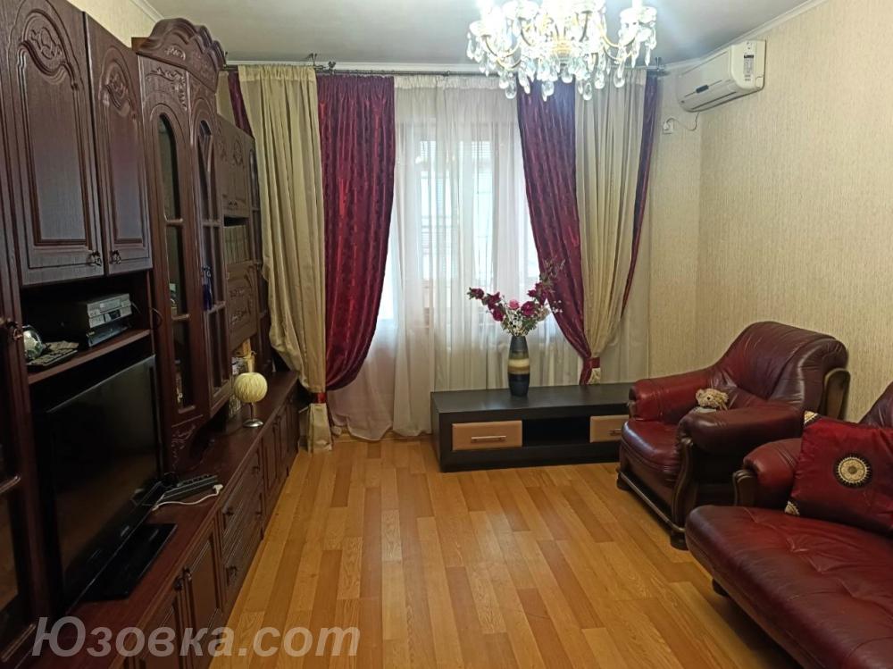 2-комн. квартира, 53 м², вторичка, 8/10 эт., ДОНЕЦК
