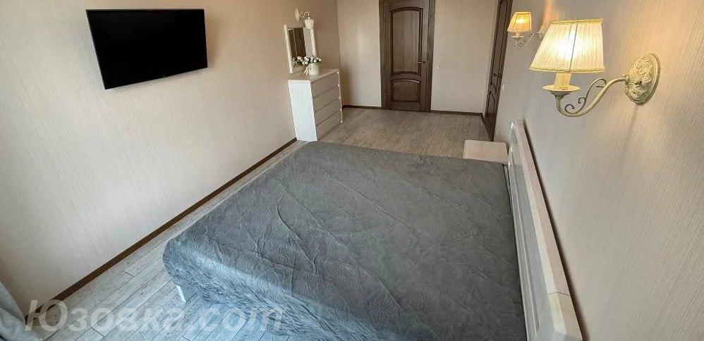2-комн. квартира, 47м², с мебелью, 3/9 эт., ДОНЕЦК