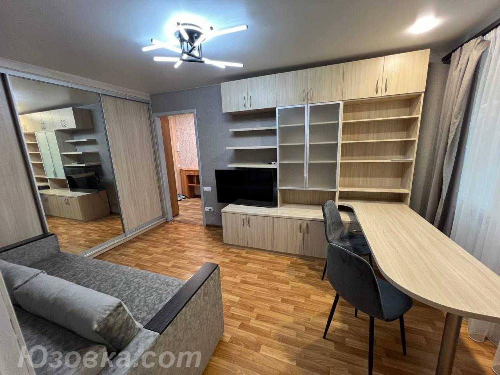 2-комн. квартира, 46м², с мебелью, 2/9 эт., ДОНЕЦК