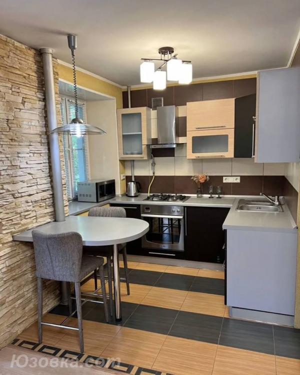 1-комн. квартира, 35м², с мебелью, 2/5 эт., ДОНЕЦК