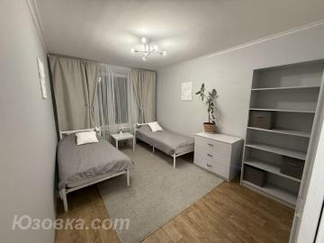 3-комн. квартира, 63м², с мебелью, 4/5 эт., ДОНЕЦК